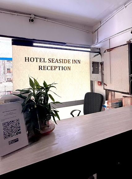 Hotel Seaside Inn interior